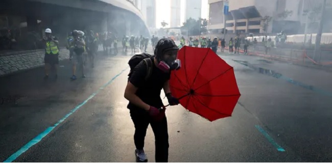 Trump Teken UU Dukung Unjuk Rasa Pro-Demokrasi Hong Kong, China Geram