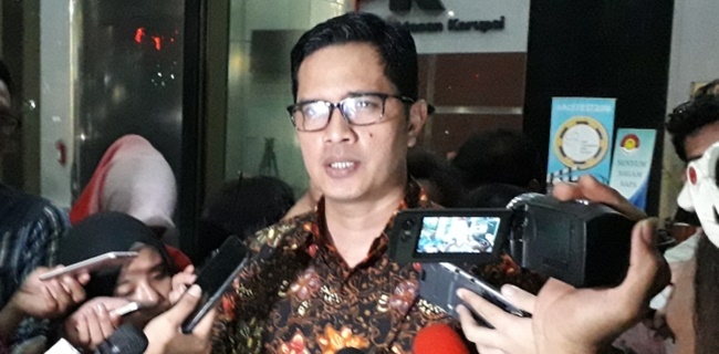 KPK Cekal Anggota DPRD Sumut Akbar Hilmawan Ke Luar Negeri
