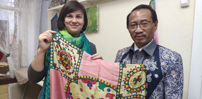 Sekolah Batik Moskow, Bikin Batik Semakin Dikenal Di Rusia