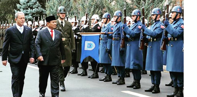 Menhan Prabowo Mengunjungi Kantor Menhan Turki