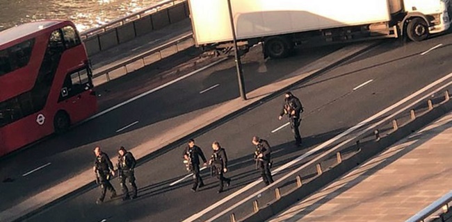 Polisi Tembak Pelaku Penikaman Di Jembatan London