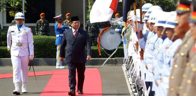 Kalahkan Sri Mulyani, Prabowo Dapat Kepercayaan Publik Tertinggi