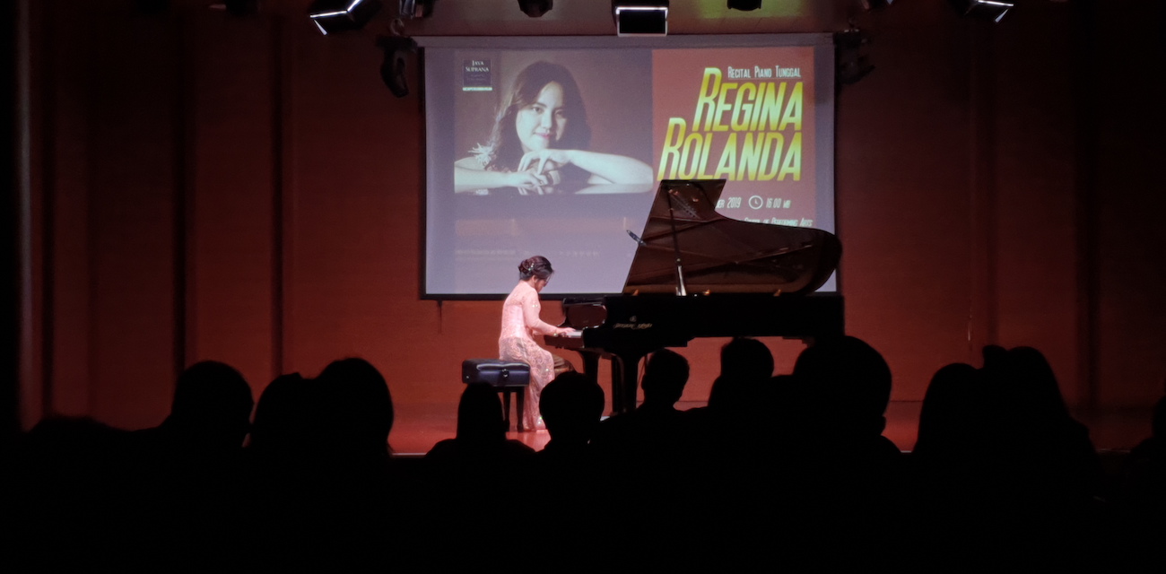 Regina Rolanda Tampil Memukau Membawakan Karya Komposer Finlandia