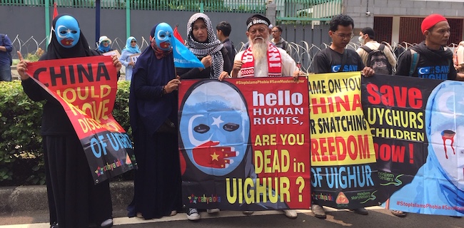 Tuntut Pembebasan Uighur, Ribuan Umat Islam Geruduk Kedubes China