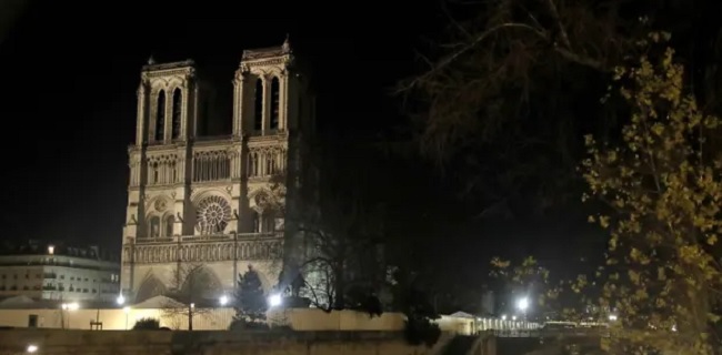 Pertama Sejak 1803, Katedral Bersejarah Notre Dame Tidak Gelar Misa Natal
