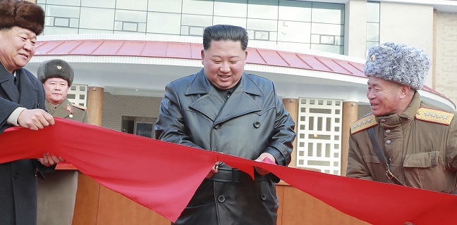 Buka Sektor Pariwisata, Kim Jong Un Resmikan Pusat Rekreasi Di Samjiyon