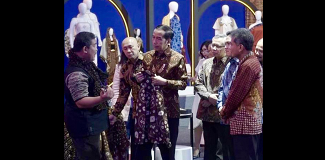 Presiden Jokowi Beli Bomber Gambo Muba Di Export Brilianpreneur