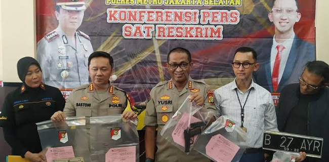 Polisi Mendapati Banyak Senjata Api di Rumah Pengendara Lamborghini Pelaku Penodongan Pelajar