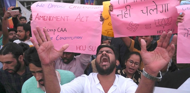 Mahkamah Agung India Tangguhkan Permohonan Sidang Penolakan UU "Anti-Muslim"