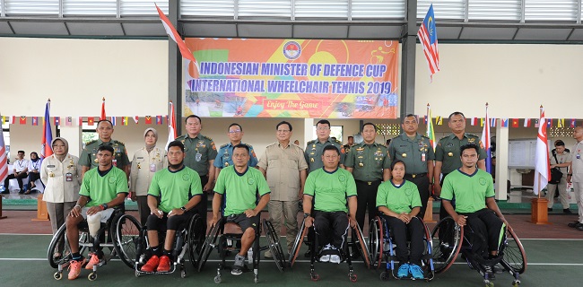 Lempar Bola Pertama, Prabowo Buka Pertandingan Tenis Untuk Penyandang Disabilitas