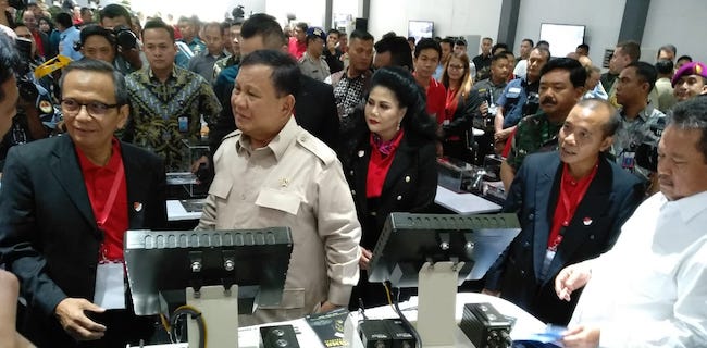 Menhan Prabowo: <i>Alhamdulillah</i>, Industri Senjata Indonesia Sudah Sangat Maju