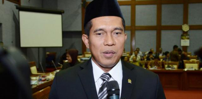 Pimpinan Komisi I: Coba Tanyakan Ke NU Dan Muhammadiyah, Kan Mereka Yang Diintervensi