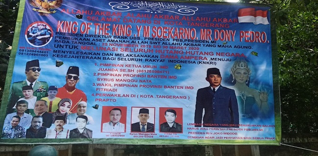 Ramaikan Fenomena Kerajaan Dadakan, Spanduk 'King of the King' Muncul Di Tangerang