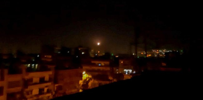 Israel Bombardir Bandara Militer Suriah Lewat Udara