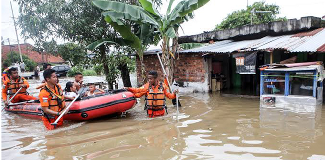 Soal Banjir Pengamat : Gubernur dan Presiden Harus Bertanggung Jawab