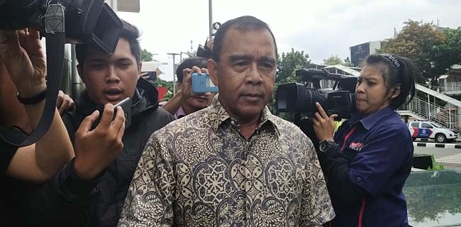 Usai Diperiksa KPK, Eks Ketua KONI Tono Suratman Bungkam
