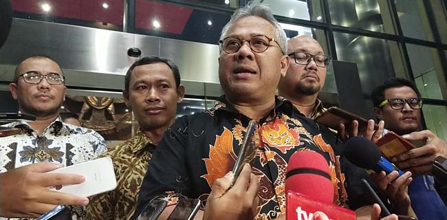 Hensat: Lebih Baik Arief Budiman Dan Pramono Ubaid Cs Mengundurkan Diri
