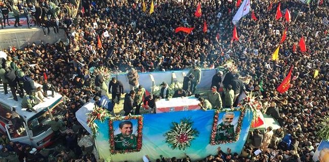 Jutaan Orang Padati Kota Kerman Iran Demi Beri Penghormatan Terakhir Pada Sang Jenderal