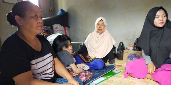 Cerita Perjuangan Ibu Yang Selamatkan 2 Anak Disabilitas Saat Banjir