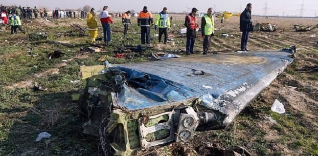 Menlu Zarif: Iran Siap Bertanggung Jawab Atas Korban Pesawat Ukraina Yang Jatuh