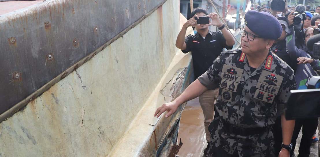 Tangkap 3 Kapal Asing Di Natura, Anggapan Edhy Prabowo Tidak Prioritaskan <i>Illegal Fishing</i> Terbantahkan