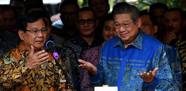 SBY Berkibar, Prabowo Nyungsep