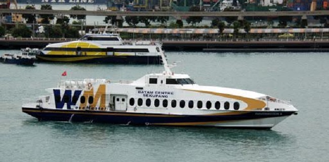 Bawa Penumpang <i>Suspect</i> Corona, Kapal MV Wavemaster 6 Ditahan Di Pelabuhan Batam