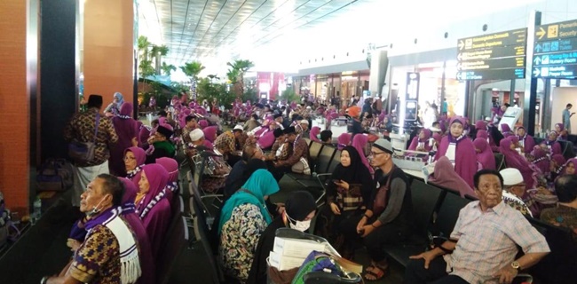 Jamaah Umrah Yang Terlanjur Tiba Di Bandara Diasistensi Angkasa Pura II