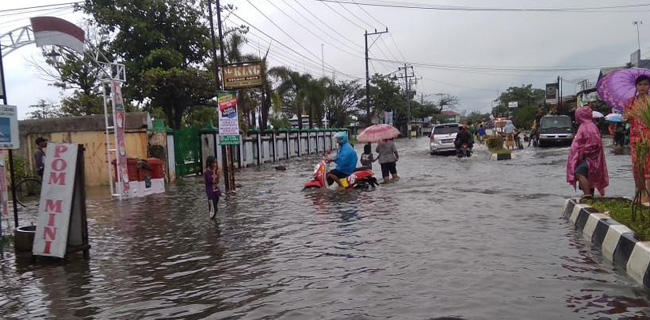 Hujan Dari Semalam, 85 Persen Kota Pekalongan Terendam Banjir