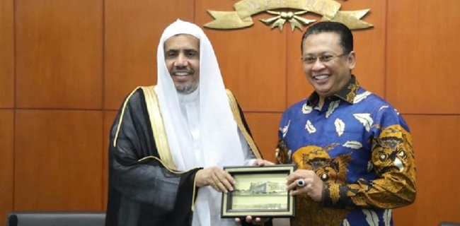 1 Juta Penduduk Indonesia Umroh Setiap Tahun, Bamsoet: Keputusan Arab Membuat Calon Jamaah Indonesia Sedih