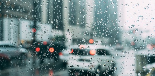 Waspada, Hujan Lebat Bakal Guyur Jakarta Dan Wilayah Penyangga Hingga Subuh Ini