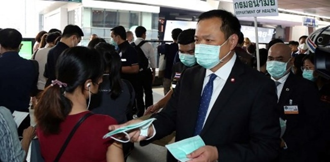 Pusing Hadapi Wabah Virus Corona, Menteri Kesehatan Thailand Geram Ada 'Farang' Tolak Masker Yang Dibagikannya