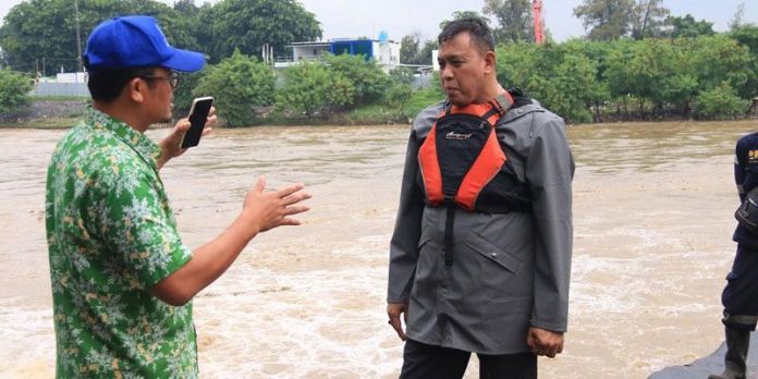 Antisipasi Banjir, Wakil Walikota Bekasi Perintahkan Buka Bendungan Prisdo