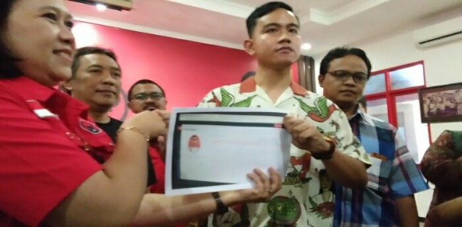 Jelang <i>Fit And Proper Test</i> Di Jakarta, Gibran Pamit Ke Walikota Solo
