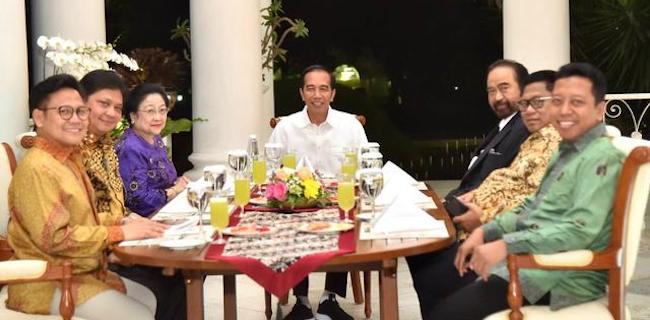 <i>Grand Coalition</i> Jokowi Vs Aliansi Oposisi Non Parlemen