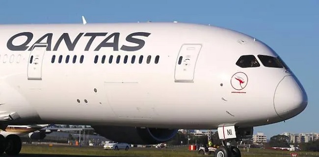 Gara-gara Virus Corona, Qantas Pangkas 90 Persen Penerbangan Internasional