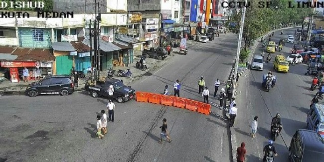 Paksa Masyarakat Tetap Di Rumah Di Tengah Wabah Corona, 12 Ruas Jalan Di Medan Ditutup