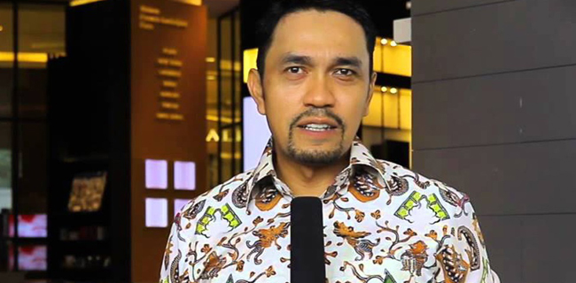 Ahmad Sahroni Hibahkan Empat Bulan Gajinya Buat Tangani Corona