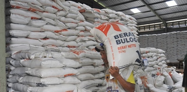 Stok Beras Bulog Sangat Cukup, Penjualan Meningkat Dalam Tiga Hari Berturut-turut