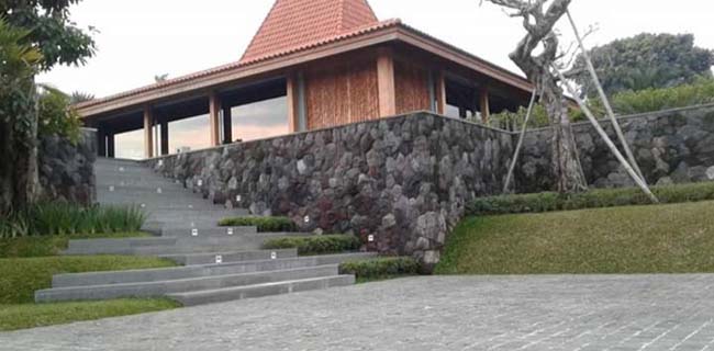 KPK Segel Belasan Kendaraan Mewah Dari Villa Di Bogor, Diduga Milik Eks Sekretaris MA Nurhadi