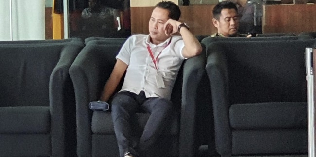 Akui Terima Rp 400 Juta Dari Harun Masiku, Donny Tri Istiqomah Sempat Debat Dengan Saeful Bahri Soal Jumlah Pastinya