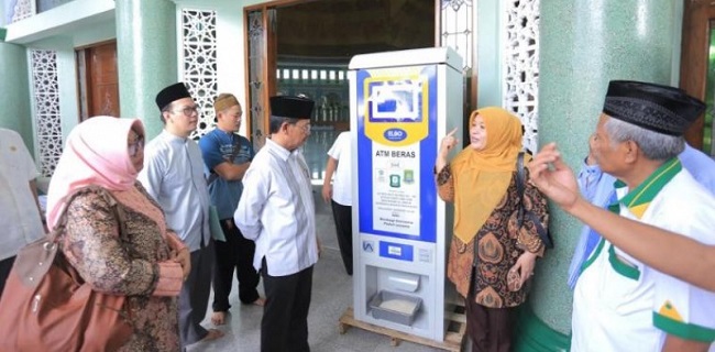 Pemkot Tangerang Pakai ATM Beras Bantu Kebutuhan Pokok Warga Terdampak Covid-19