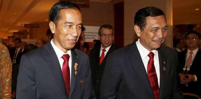 Damai Hari Lubis: Presiden Jokowi Dan Luhut Binsar Pandjaitan Sedang Melawan Takdir