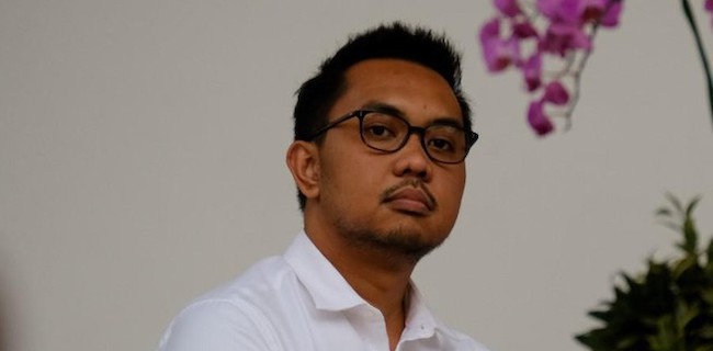 Pihak Istana Persilakan Warga Laporkan Andi Taufan Ke Polisi, Asal ...