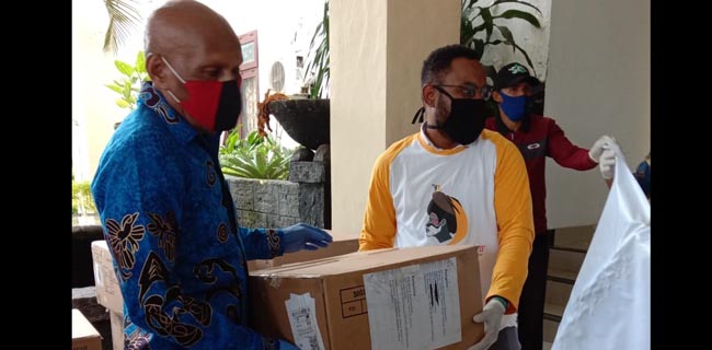 Lagi, Papua Muda Inspiratif Bagikan APD Tahap Dua Di Jayapura