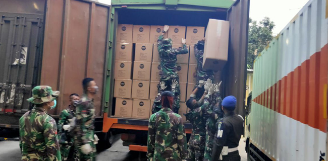 TNI Bantu Distribusi APD, 352.450 APD Sudah Dikirim Ke 34 Provinsi