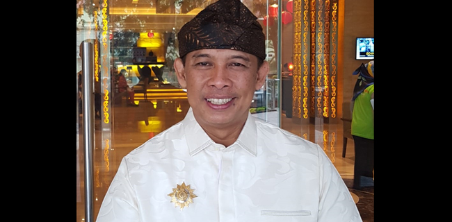 Pemerhati Metafisika: Kemunculan Cacing Di Solo Pertanda Buruk Bagi Jokowi