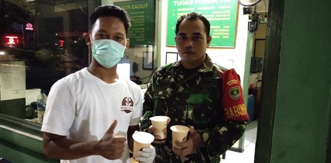 Bantu Terdampak Covid-19, Kopi Gue 38 Bagi-bagi Makanan Untuk Ojol Dan TNI-Polri