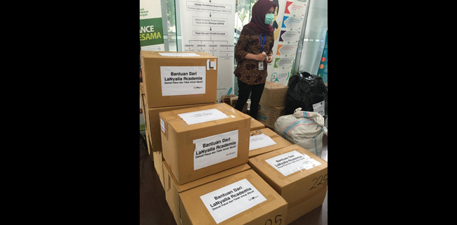 RS Unair Surabaya Dapat Bantuan APD Dan Masker Dari LaNyalla Academia