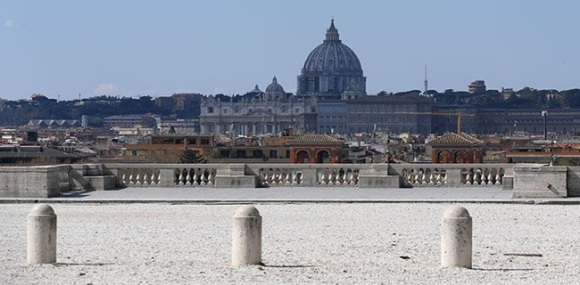 PM Conte Diserbu Aksi Protes Dari Gereja-gereja Di Italia
